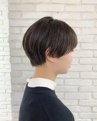 ショート カラー 伊 杏のヘアスタイル