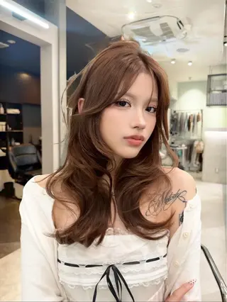セミロング votan lilleyのヘアスタイル
