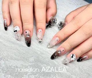 ネイル R inのネイルデザイン