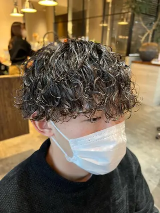 ショート パーマ メンズ 波巻きスパイラルパー マ/シャドウパーマ駿のヘアスタイル