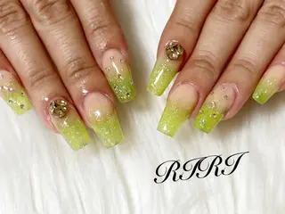 ネイル riri オーナーのネイルデザイン