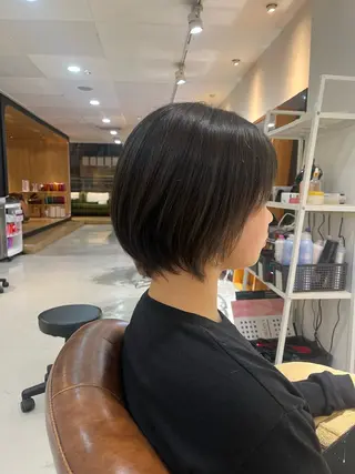 ショート 大貫 遥菜のヘアスタイル
