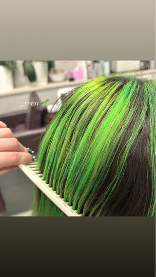 ミディアム カラー URARA ／メンズカットのヘアスタイル