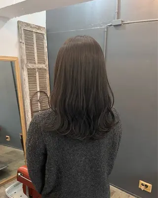 セミロング カラー 暗髪とオリーブ🌿 渡辺拓人のヘアスタイル