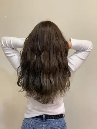 ロング 仁和山 健汰のヘアスタイル