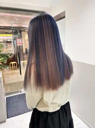 ロング カラー 薄田 珠美のヘアスタイル