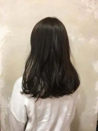 ロング カラー 井上 日菜乃のヘアスタイル