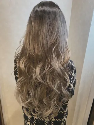 ロング カラー 🍭🐰春木 佳奈子🌟✨のヘアスタイル
