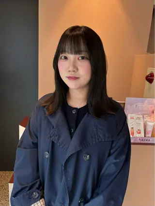 ミディアム 韓国レイヤー YOKE reinaのヘアスタイル