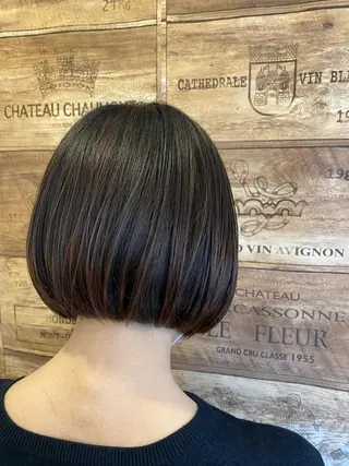 ショート な つのヘアスタイル
