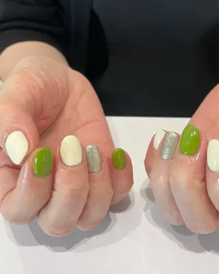 ネイル 肝付 朋佳のネイルデザイン