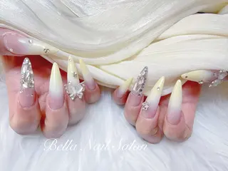 ネイル Bella Nail Salonパラジェルのネイルデザイン