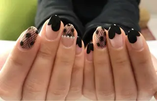 ネイル mano nella manoのネイルデザイン