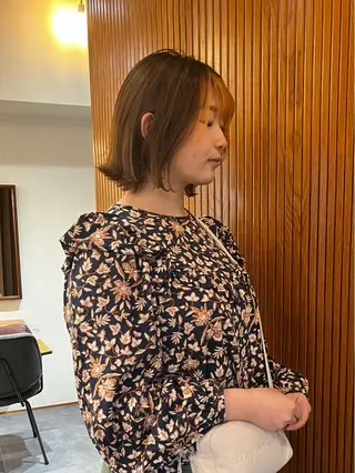 ミディアム カラー 安達 俊亮のヘアスタイル