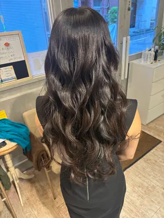 ロング 顔周りだけで垢抜ける レイヤー/小池 祐のヘアスタイル