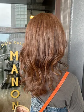 セミロング カラー 滝本 和叶のヘアスタイル