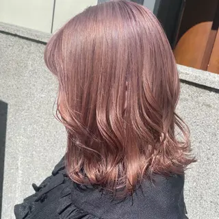 ミディアム カラー 𝑺𝒂𝒌𝒊 🩶マンツーマン施術のヘアスタイル