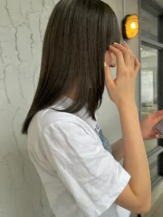 ロング カラー 蛭町 遥香のヘアスタイル