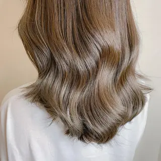 ミディアム カラー オリーブカラー 特化　　kaiのヘアスタイル
