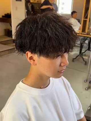メンズ 【パーマ特化美容師】 🔥Yoshiyaのヘアスタイル