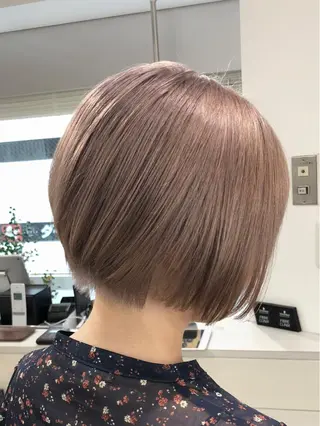 ショート カラー 🌙HIZUKI🌙 ハイトーン 艶髪のヘアスタイル