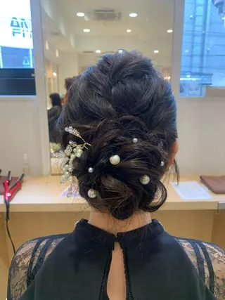 ロング カラー ヘアアレンジ ミドウチ アヤカのヘアスタイル
