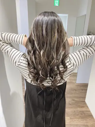 ロング カラー ハイライト⭐️上野 高広のヘアスタイル
