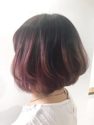ショート カラー 白髪ぼかしハイライト バレイヤージュヤマトのヘアスタイル