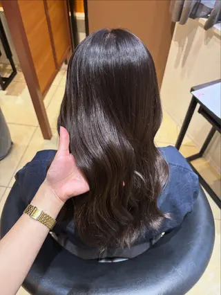 カラー 🫧いお/透明感艶 カラー/縮毛矯正🫧のヘアスタイル