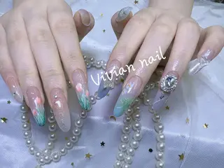 ネイル VIVIAN エイのネイルデザイン