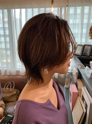 ショート カラー 安村 美奈のヘアスタイル