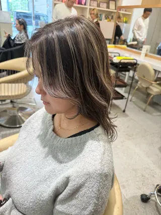 セミロング カラー 高円寺946 伊畑優希のヘアスタイル