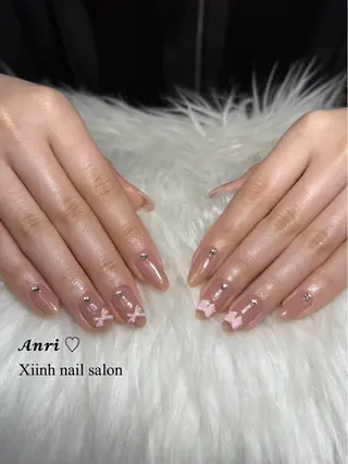 ネイル 𝓐𝓷𝓻𝓲 XiinhNailのネイルデザイン