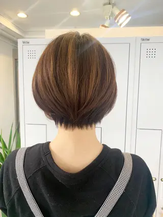ショート レイヤー×縮毛矯正 深見 拓のヘアスタイル