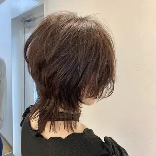 ミディアム カラー 坪内 麻里子のヘアスタイル