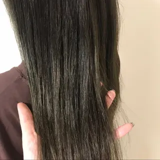 ロング カラー chakura めいのヘアスタイル