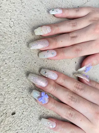 セミロング ネイル ✴︎ Delightのネイルデザイン