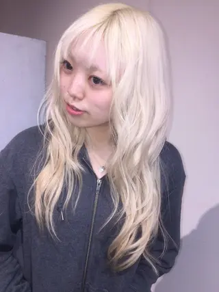 ロング 髙林 優衣のヘアスタイル