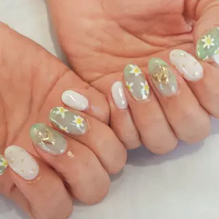 ネイル felicita fumi🩷のネイルデザイン