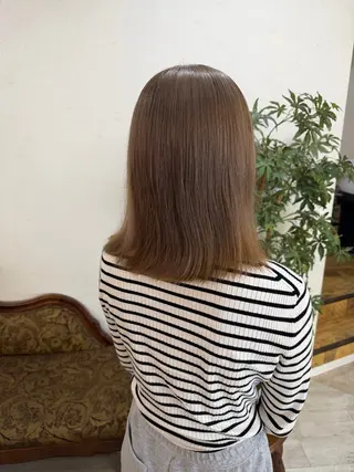 カラー 金子 莉緒のヘアスタイル