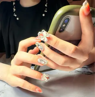 ネイル 新山 聖のネイルデザイン