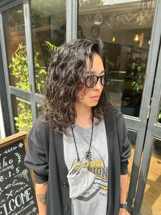 セミロング パーマ hair living Liko池袋東口店【ヘアーリビング　リコ】所属・🌱透明感カラー☘️ TOYO🌱のヘアスタイル