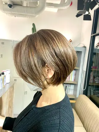 ショート カラー 色気レイヤー& ショートはお任せ🌟のヘアスタイル