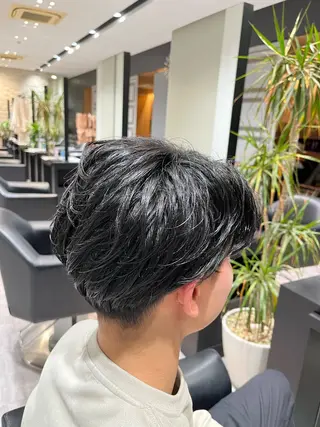 メンズ 亀井 慎太郎のヘアスタイル