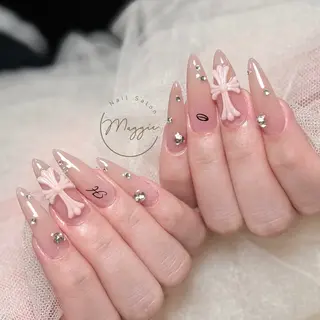 ネイル Maggie Nail🦩のネイルデザイン
