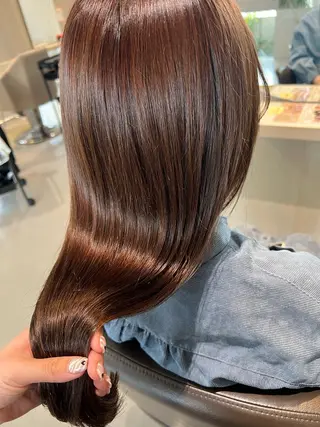 カラー 藤本 麗未のヘアスタイル