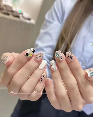 ネイル VIVIAN リサのネイルデザイン