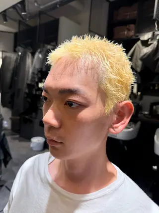 ショート カラー 細野 拓也のヘアスタイル
