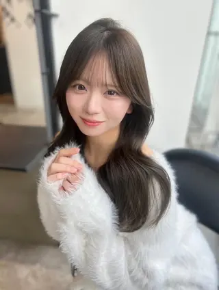 カラー 透明感カラー୨୧ 松山理桜🩰˖ ࣪⊹のヘアスタイル