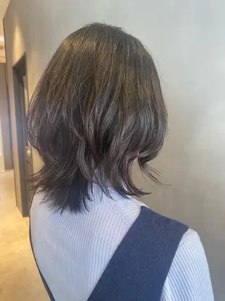 ミディアム 内田 遥香のヘアスタイル